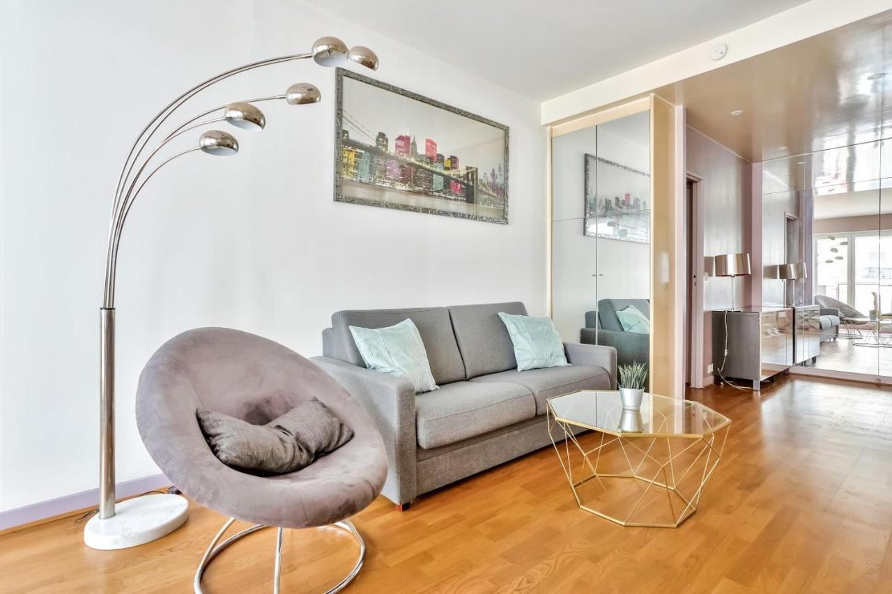Appartement Quartier Arc De Triomphe Free Netflix Paris Exterior photo