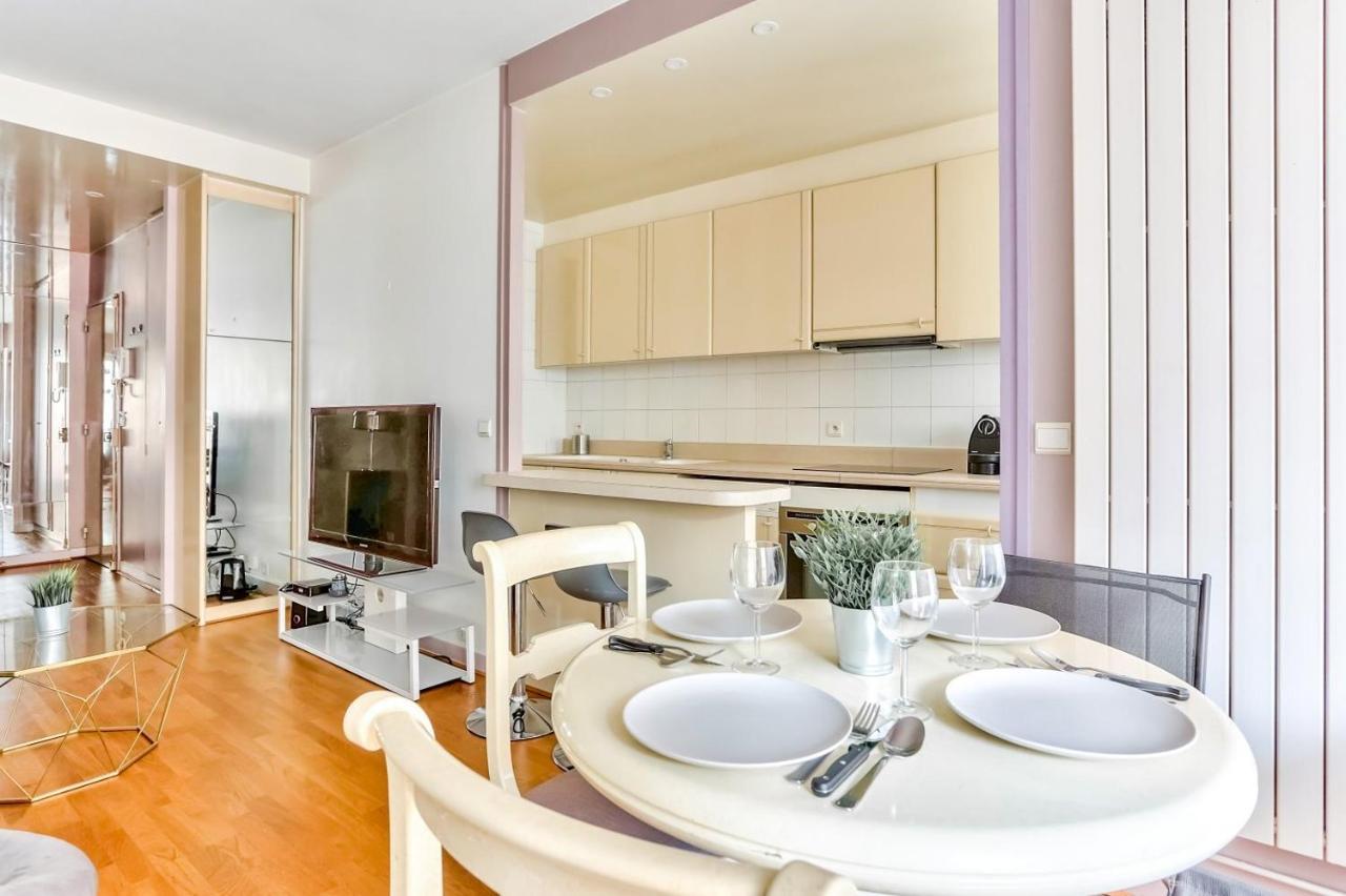 Appartement Quartier Arc De Triomphe Free Netflix Paris Exterior photo